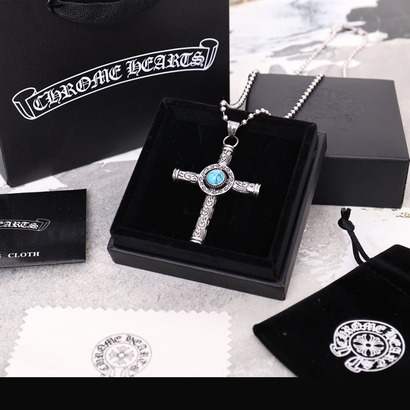 Ch**me He**ts necklaces